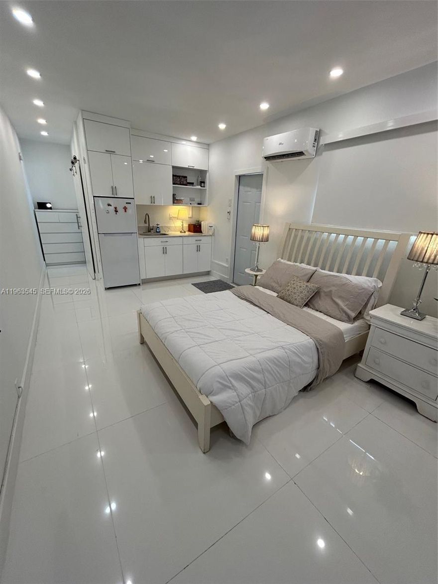 SHOWING INSTRUCTIONS: SHOWINGS PERMITTED THURSDAYS AND FRIDAYS ONLY. 24-HOUR NOTICE REQUIRED. PLEASE SCHEDULE IN ADVANCE.
Discover this stunning UPDATED EFFICIENCY in vibrant Westchester! This is a rare opportunity to rent a beautifully renovated and fully furnished unit in one of Miami’s most convenient locations. Perfectly situated near top schools, parks, restaurants, and with quick access to major highways—enjoy the best of comfort and connectivity.
This modern UPDATED EFFICIENCY features private parking and comes completely furnished—just bring your bags. TESLA CHARGER AVAILABLE. Rent includes Wi-Fi, electricity, and water for total peace of mind.
The unit offers a brand-new kitchen with sleek finishes, mini-split A/C, refrigerator, and an in-unit washer and dryer for ultimate convenience and privacy. Freshly updated and truly move-in ready, this is ideal for anyone seeking a quiet, private space close to everything Miami has to offer.
Schedule your showing today before this gem is gone!