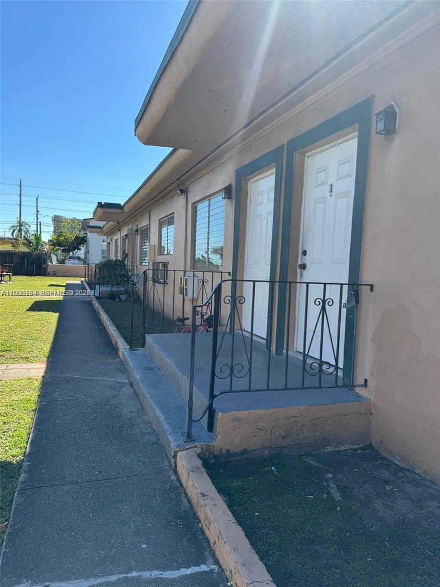 ALLAPATTAH HIGHLANDS ADDN - Residential Lease