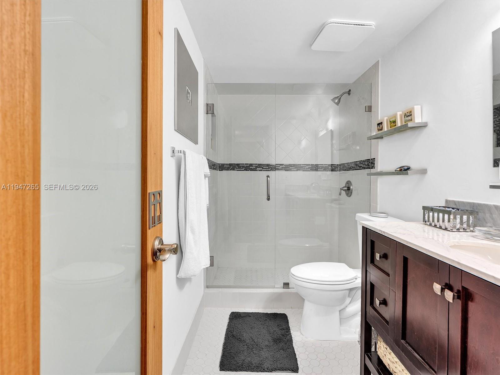 SUNSET PARK LAKE VILLAS S - Residential