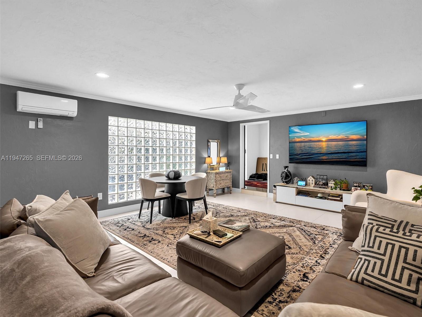 SUNSET PARK LAKE VILLAS S - Residential