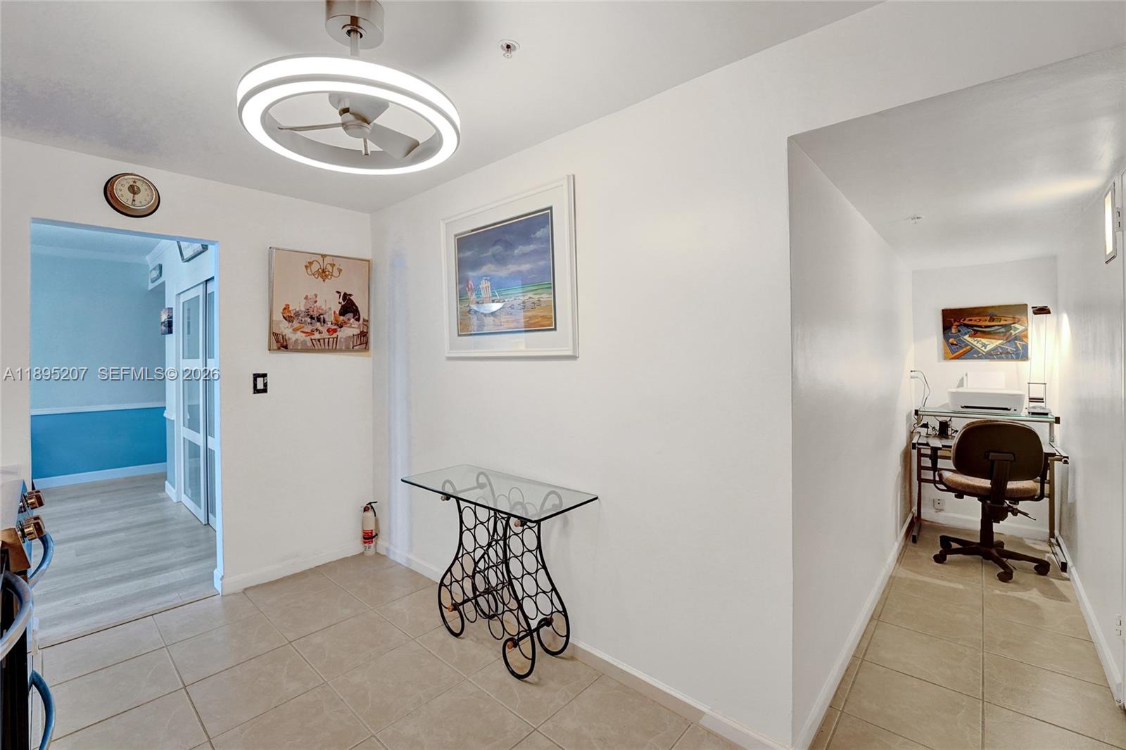 RESIDENCES ON HOLLYWOOD B - Residential