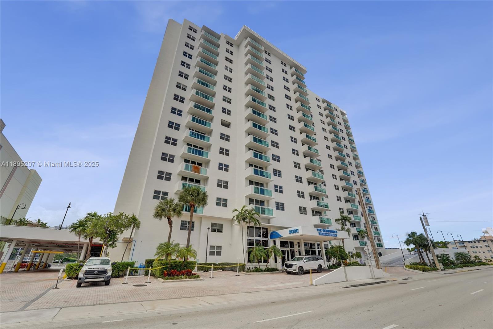 RESIDENCES ON HOLLYWOOD B - Residential