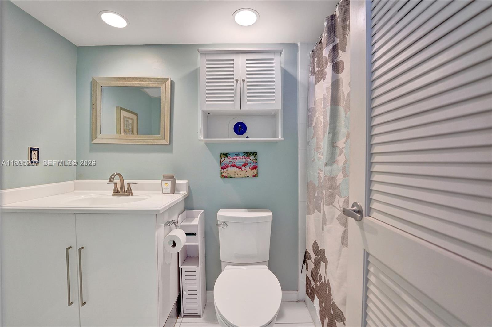 RESIDENCES ON HOLLYWOOD B - Residential