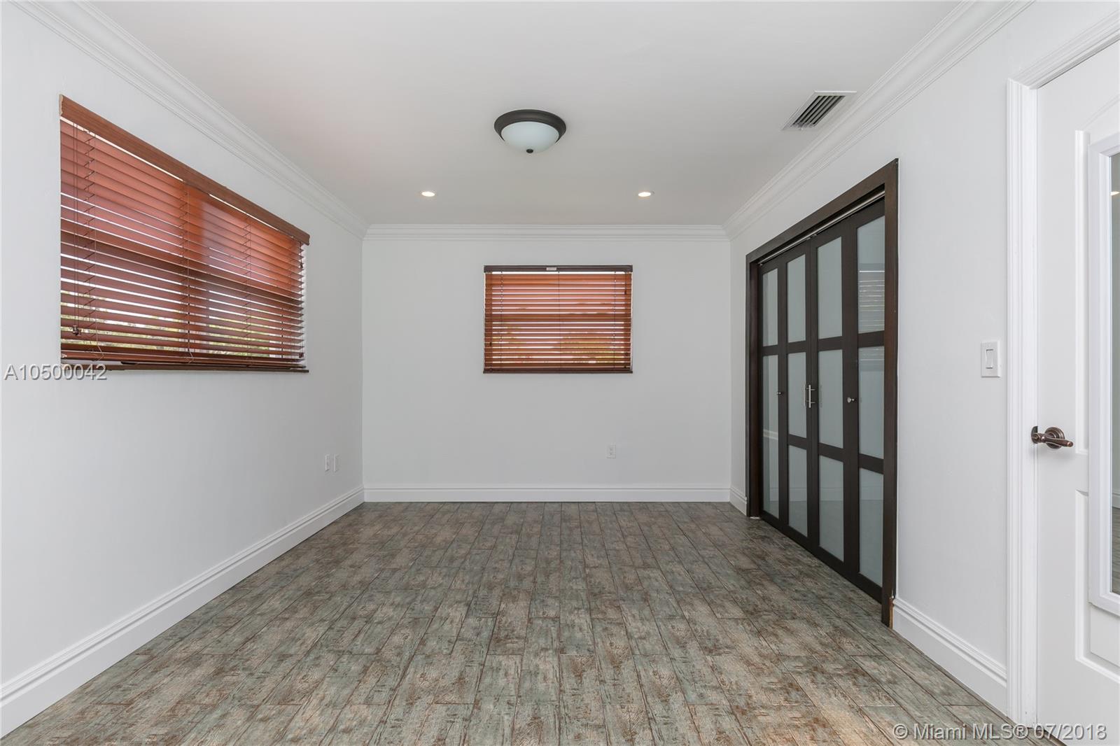 RIVIERA PARK - Residential