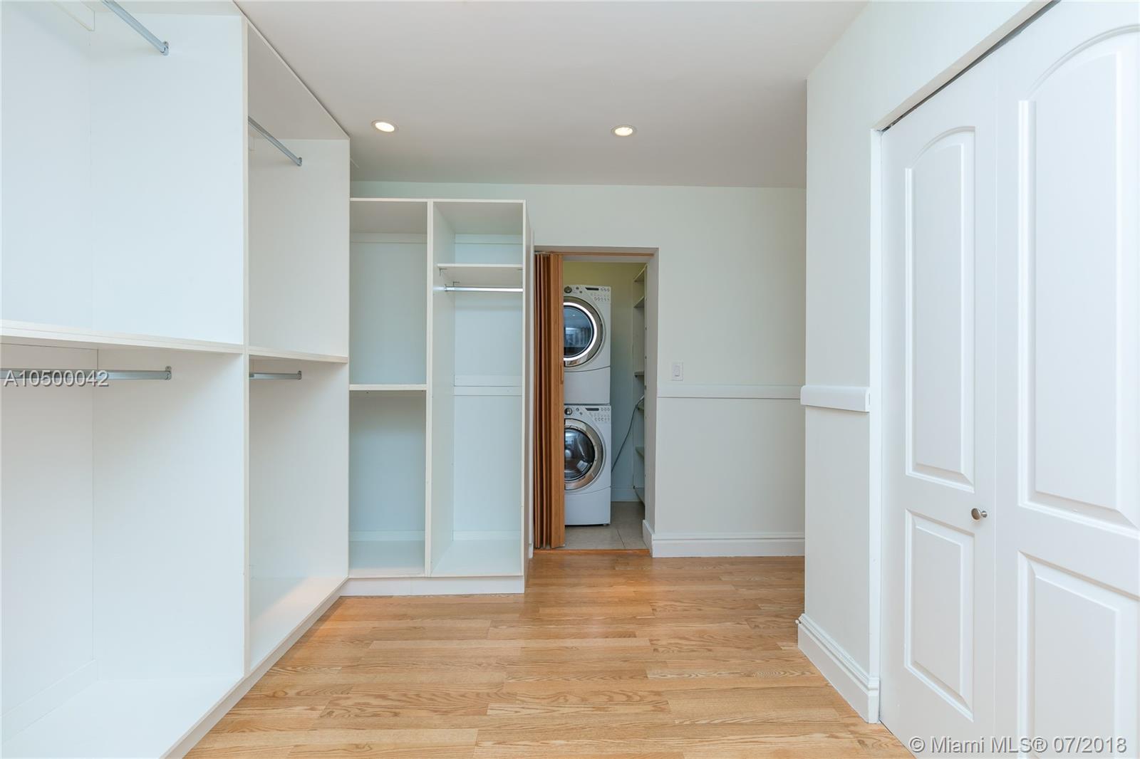 RIVIERA PARK - Residential