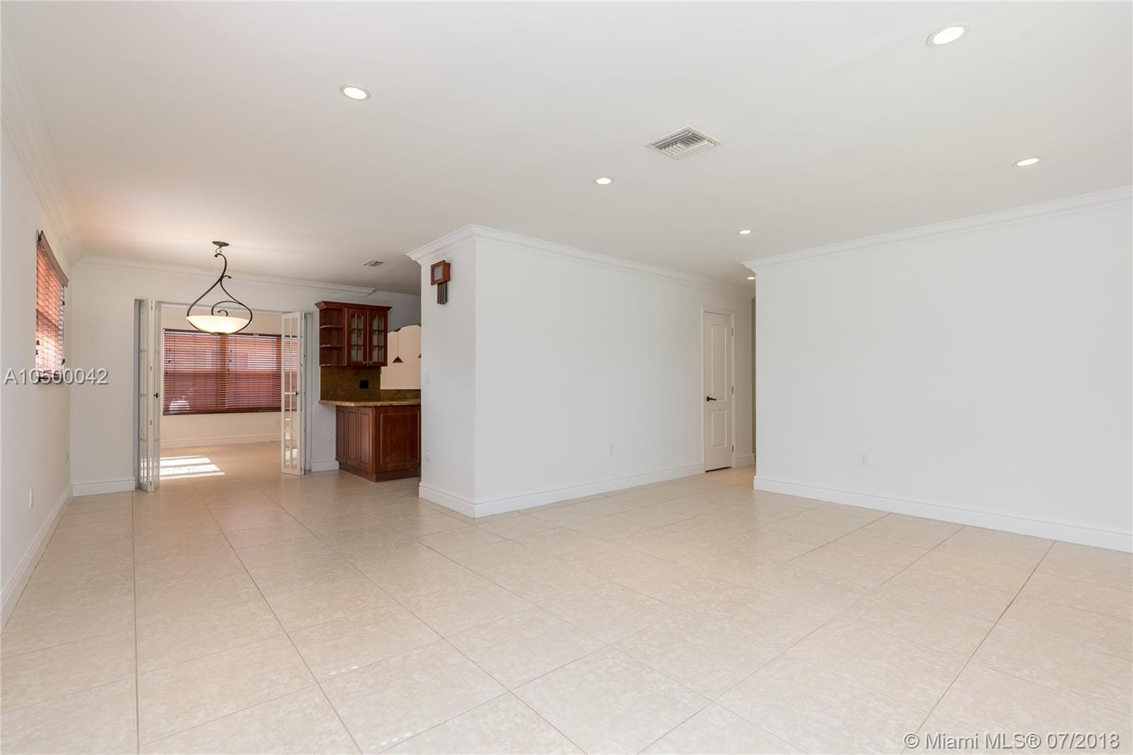 RIVIERA PARK - Residential