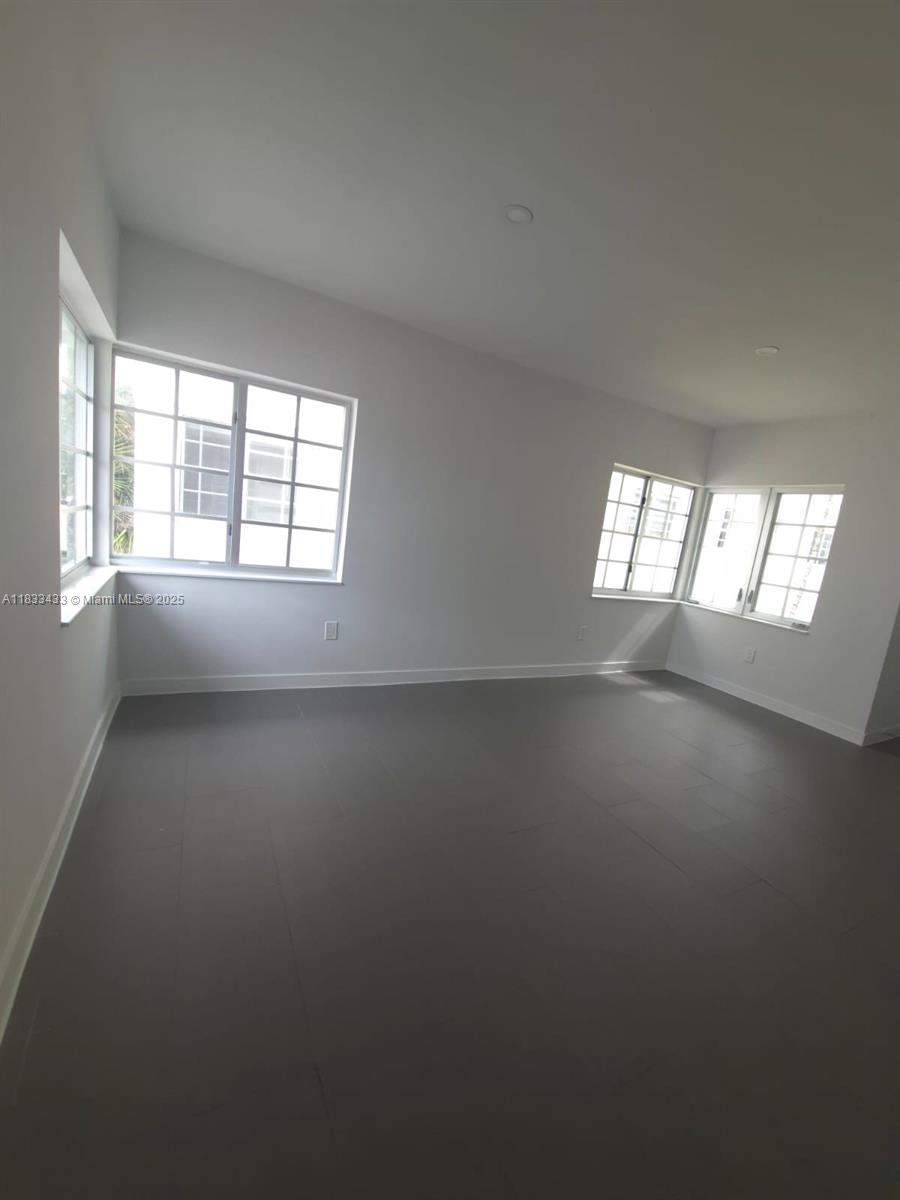 1211 Euclid Ave 11
