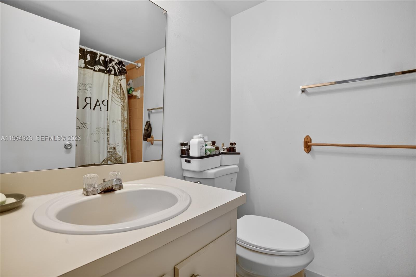 CORAL POINTE TOWNHOMES CO - Residential