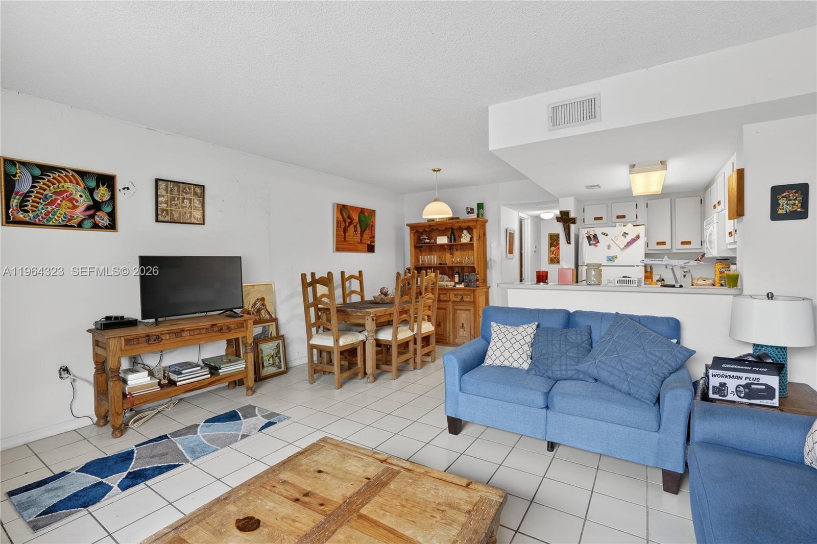 CORAL POINTE TOWNHOMES CO - Residential