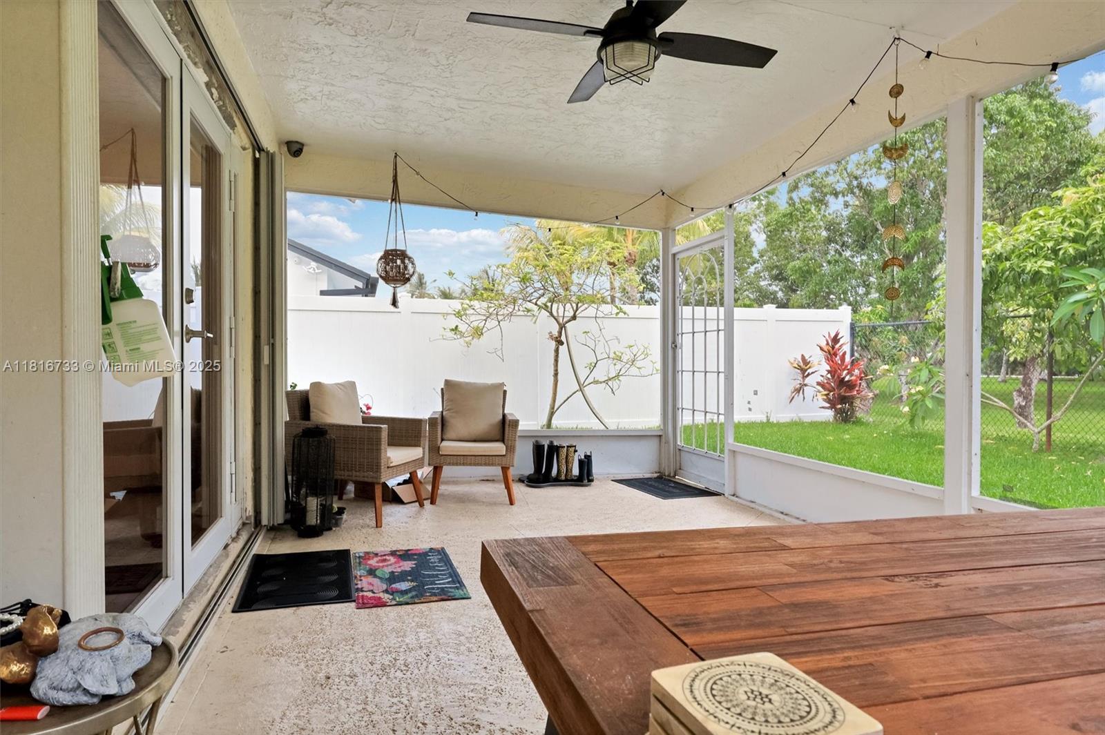 NOVA ESTATES - Residential