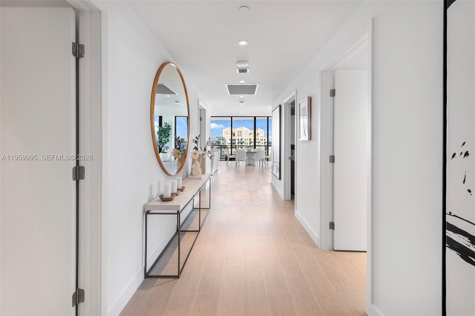 FIVE PARK - Residential