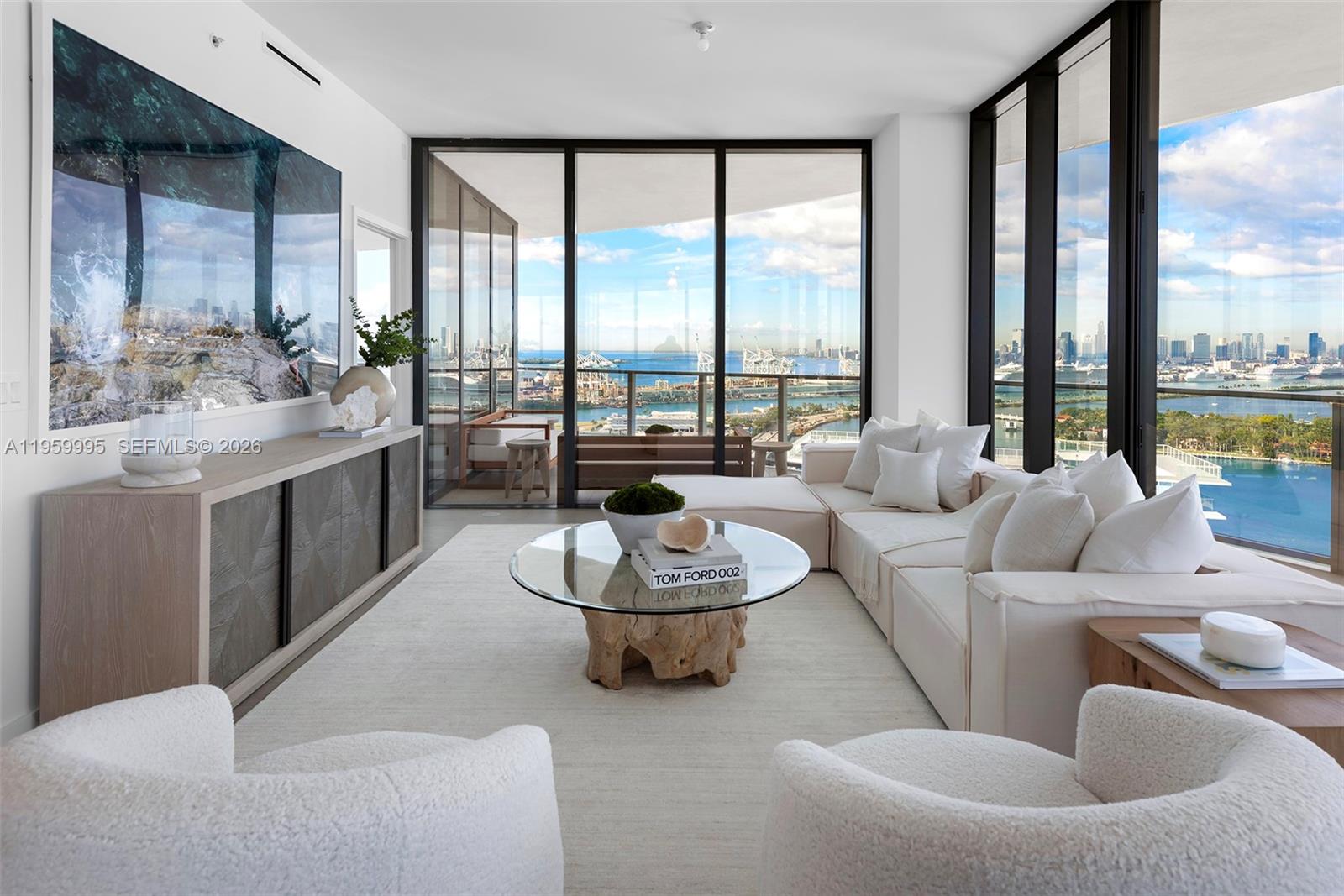 FIVE PARK - Residential