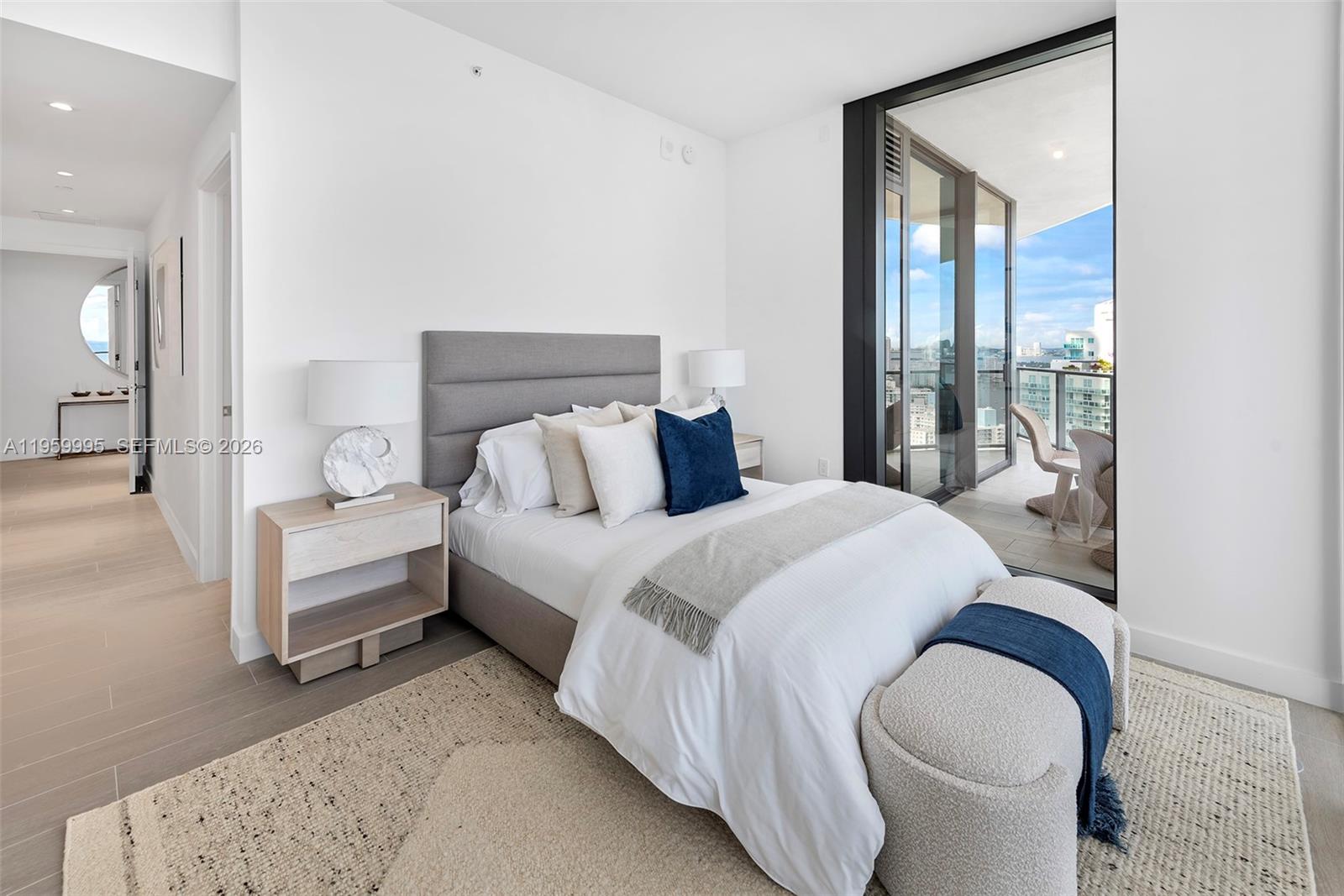 FIVE PARK - Residential