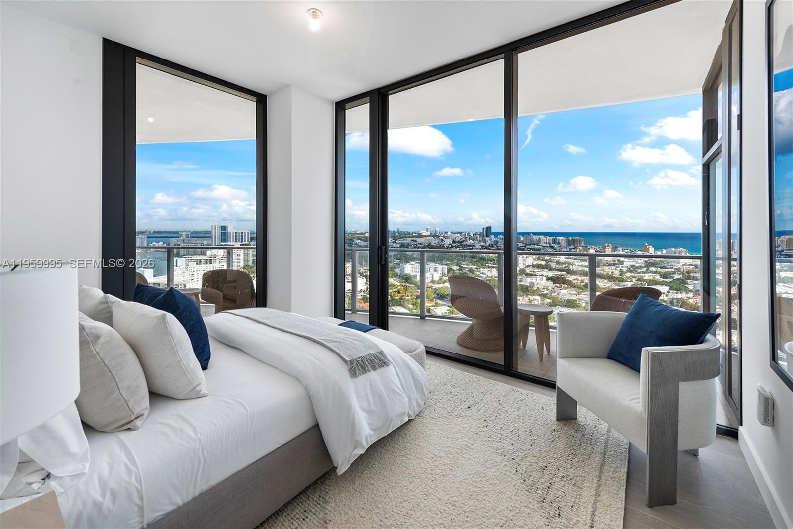 FIVE PARK - Residential