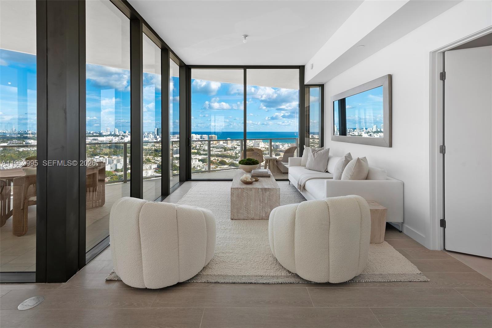 FIVE PARK - Residential