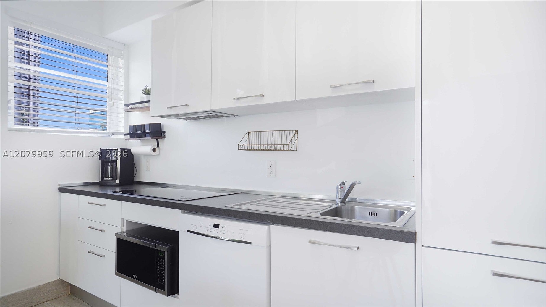 View photos, virtual tours, details... 1321 15th