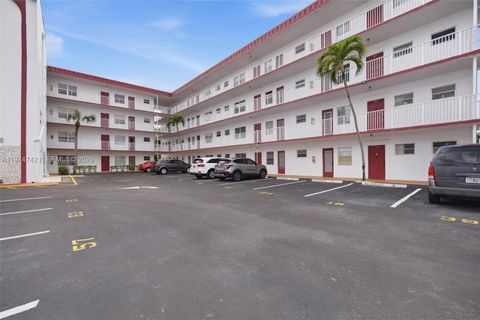 4270 NW 40th St 104 Lauderdale Lakes FL 33319