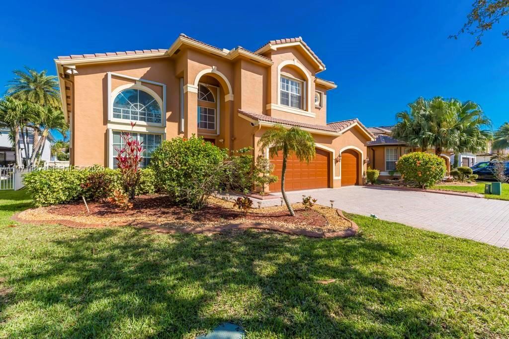 Photo of 5321 SW 184th Way, Miramar, FL 33029 (MLS # A11971887)