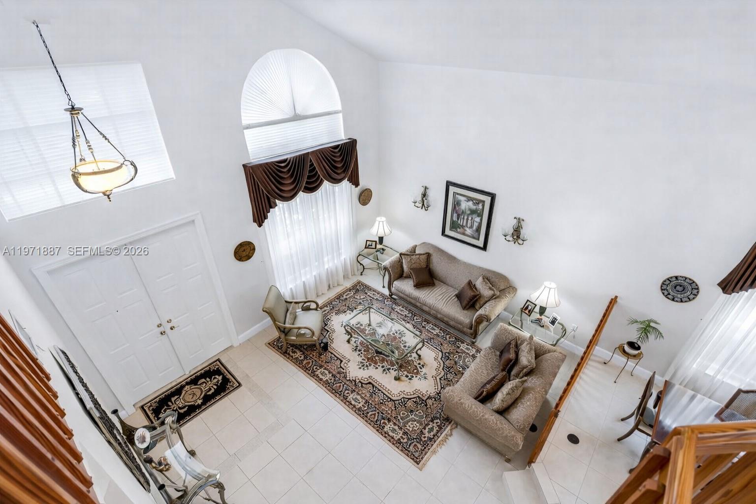 SUNSET LAKES - Residential