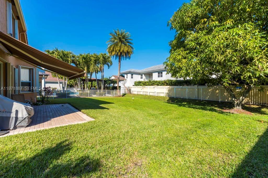 5321 SW 184th Way, Miramar, FL, 33029/$899,000 3 5321 SW 184th Way