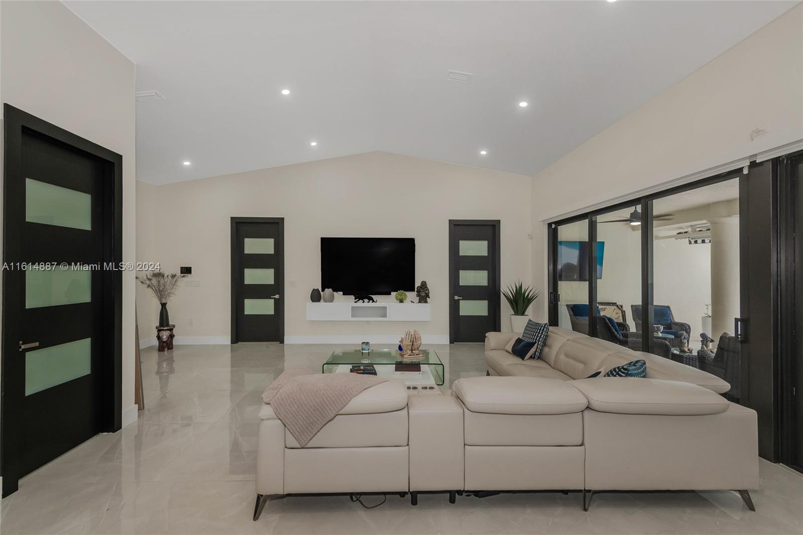 J G HEADS FARMS UNIT A - Residential