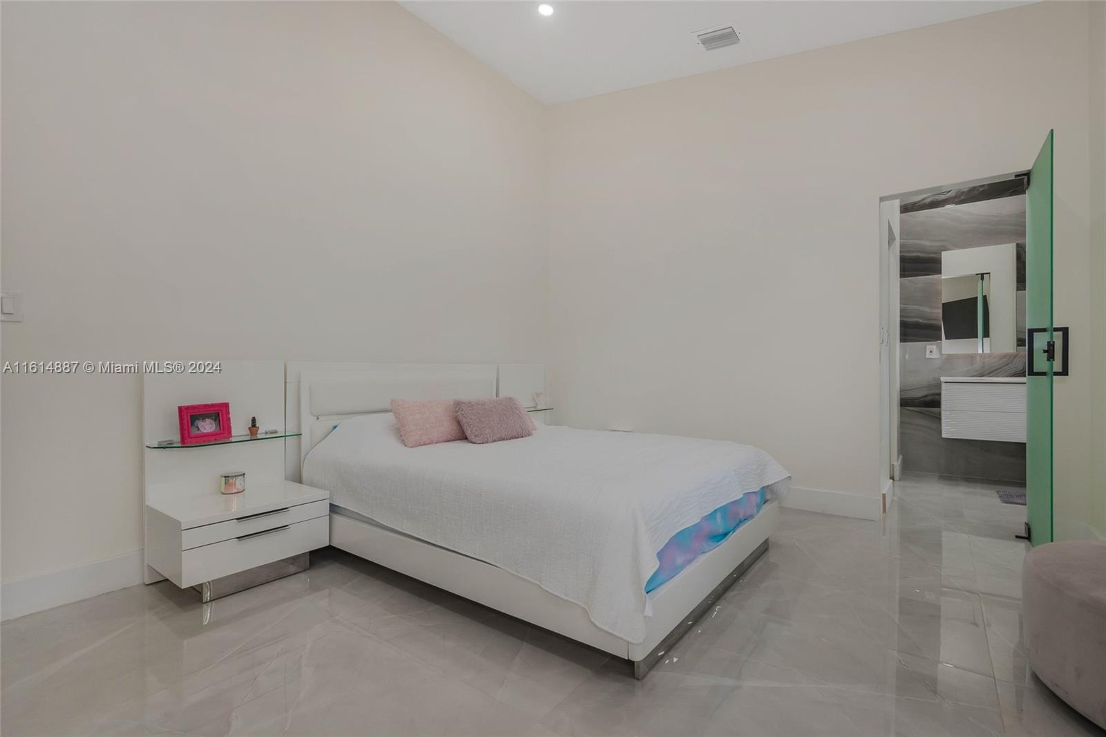 J G HEADS FARMS UNIT A - Residential