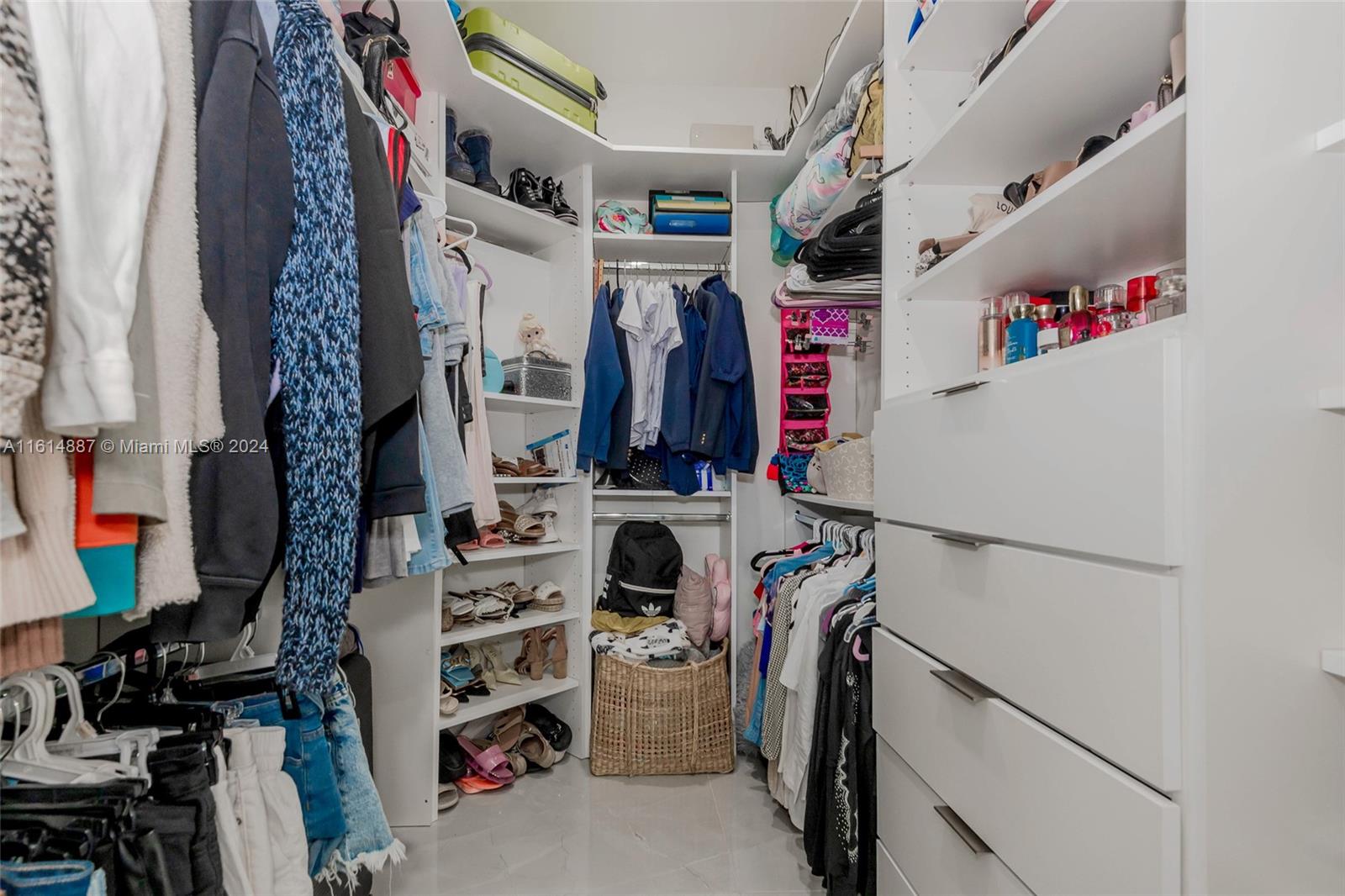 J G HEADS FARMS UNIT A - Residential