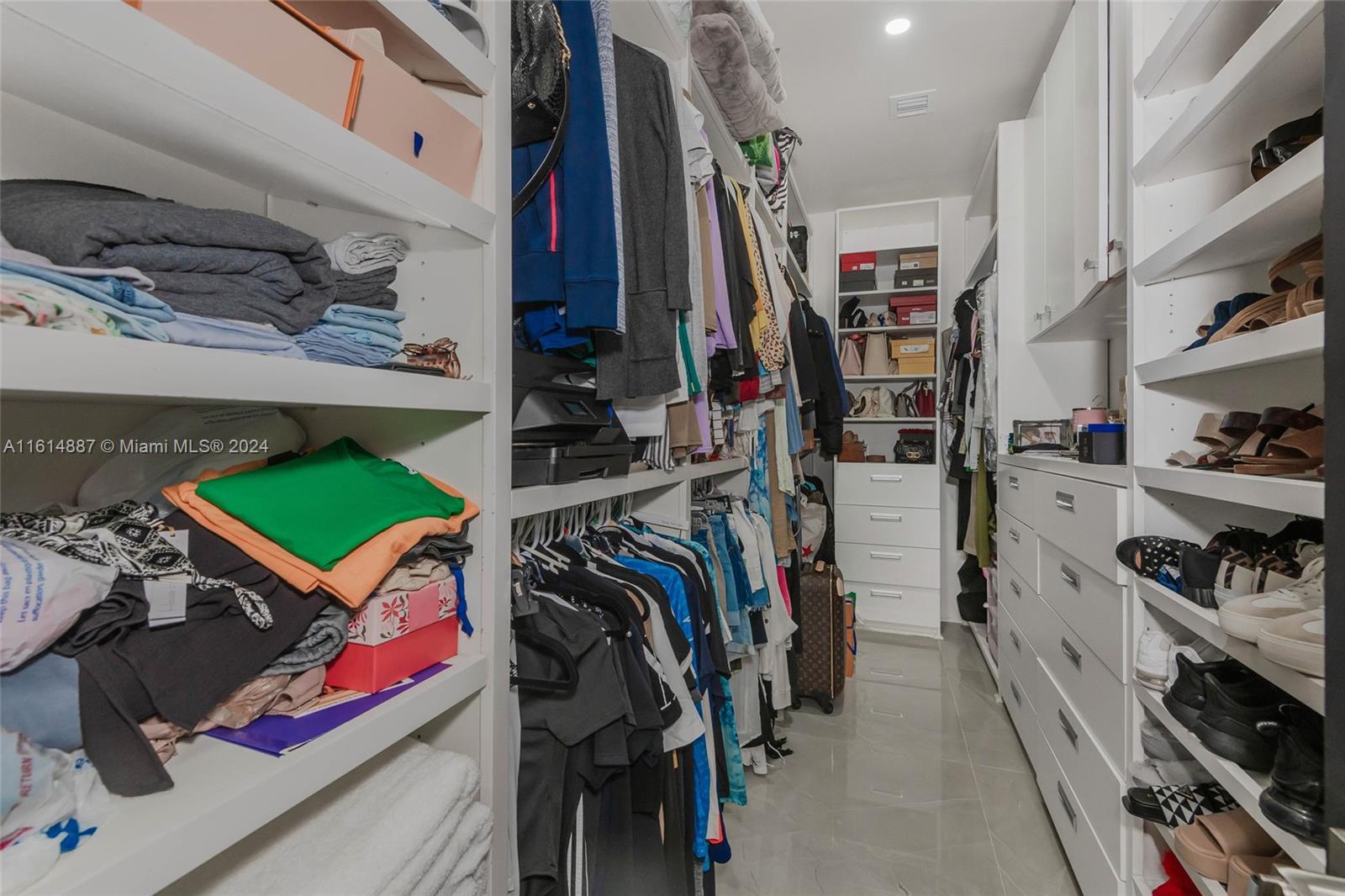 J G HEADS FARMS UNIT A - Residential