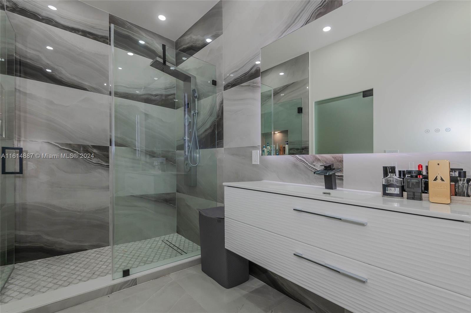 J G HEADS FARMS UNIT A - Residential