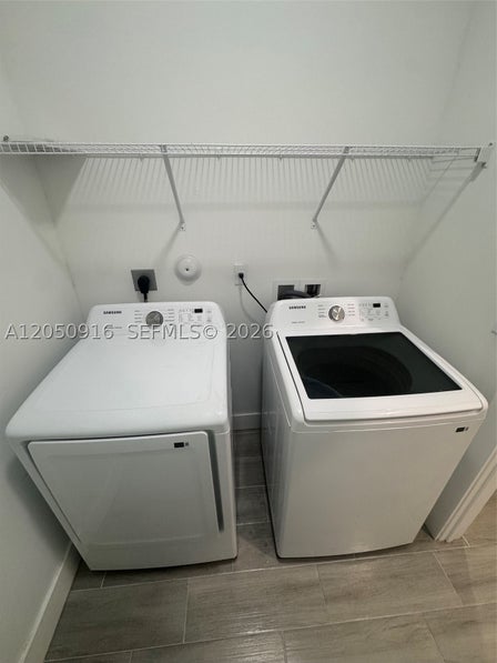 141 W 16TH ST — listing photo 12