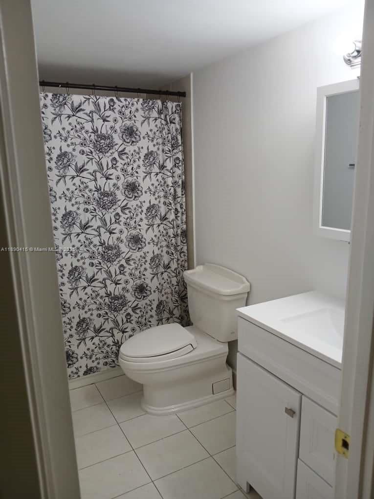 SUMMIT CHASE CONDO - Residential Lease