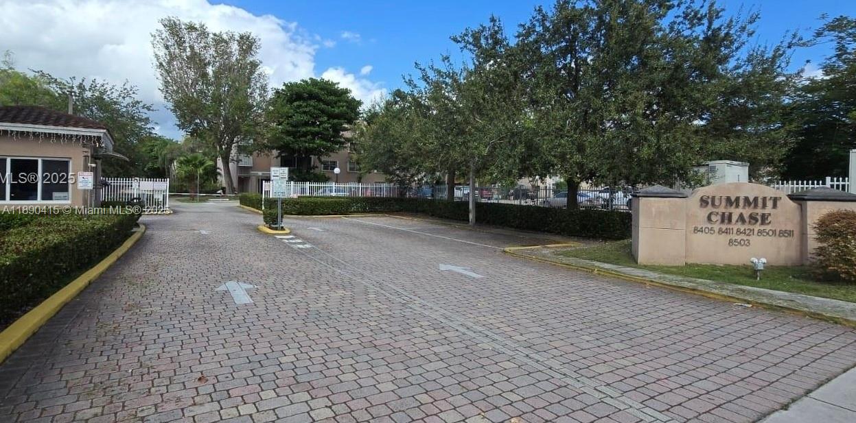 SUMMIT CHASE CONDO - Residential Lease