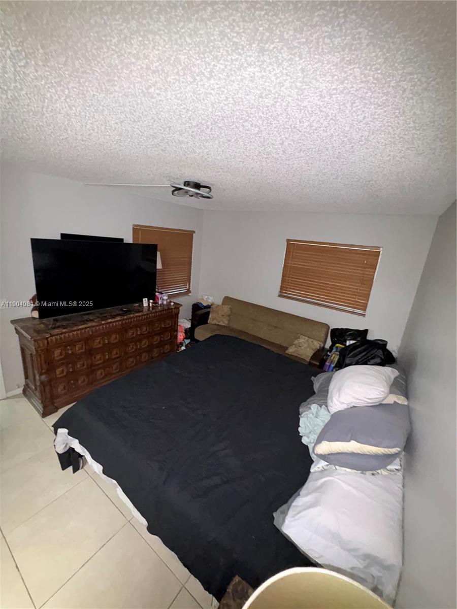 CAMBRIDGE AT CENTURY VILL - Residential