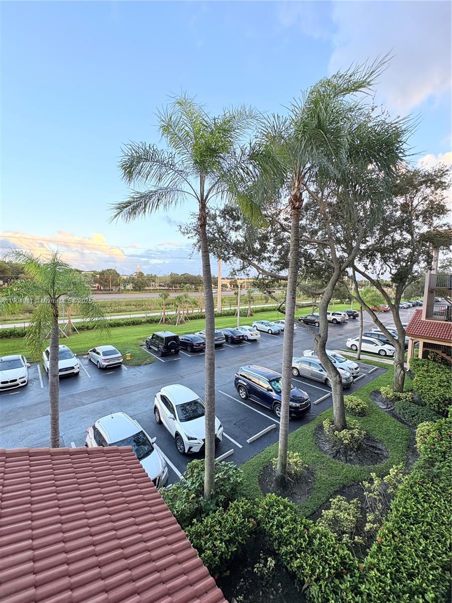 CAMBRIDGE AT CENTURY VILL - Residential