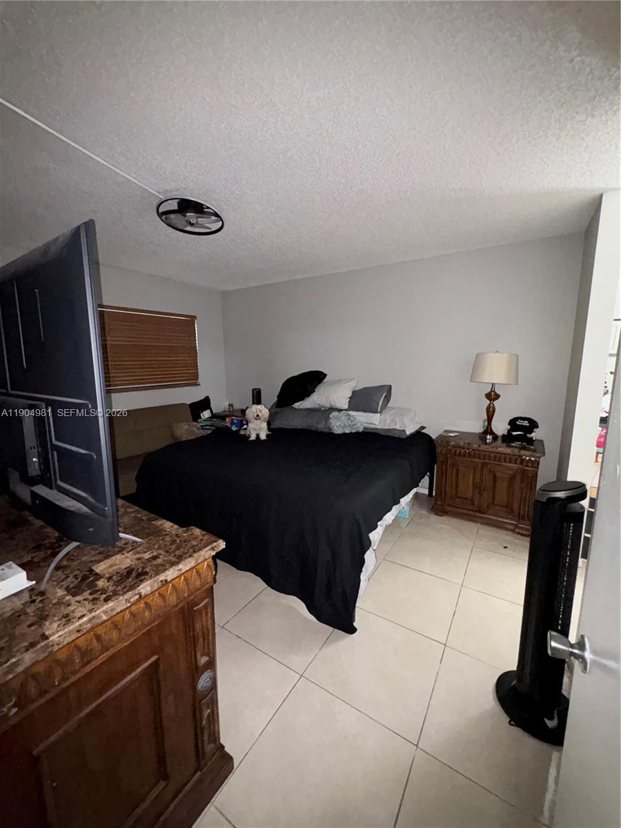 CAMBRIDGE AT CENTURY VILL - Residential