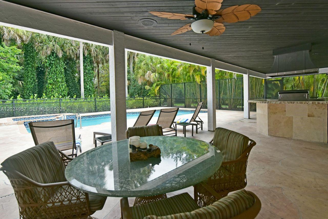 PINEWOOD OF WELLINGTON - Residential
