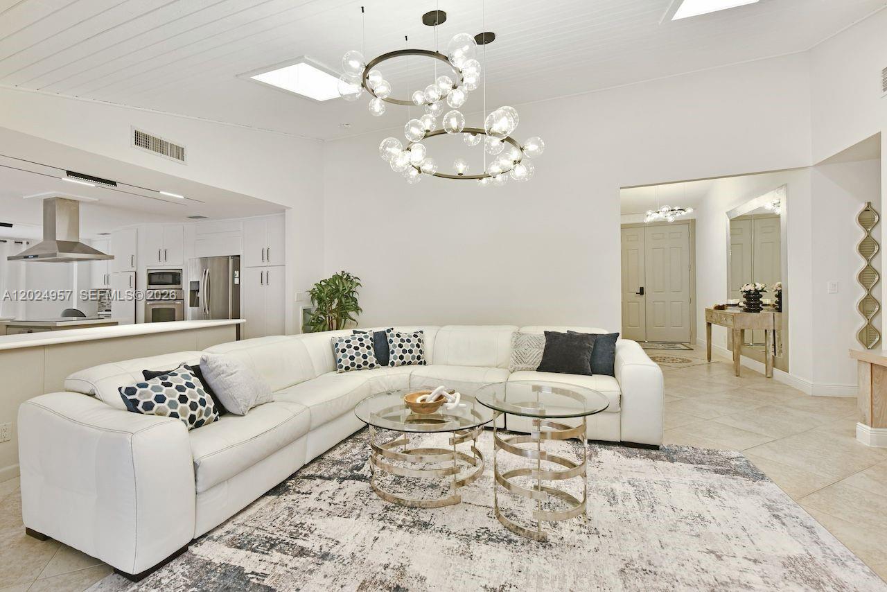 PINEWOOD OF WELLINGTON - Residential