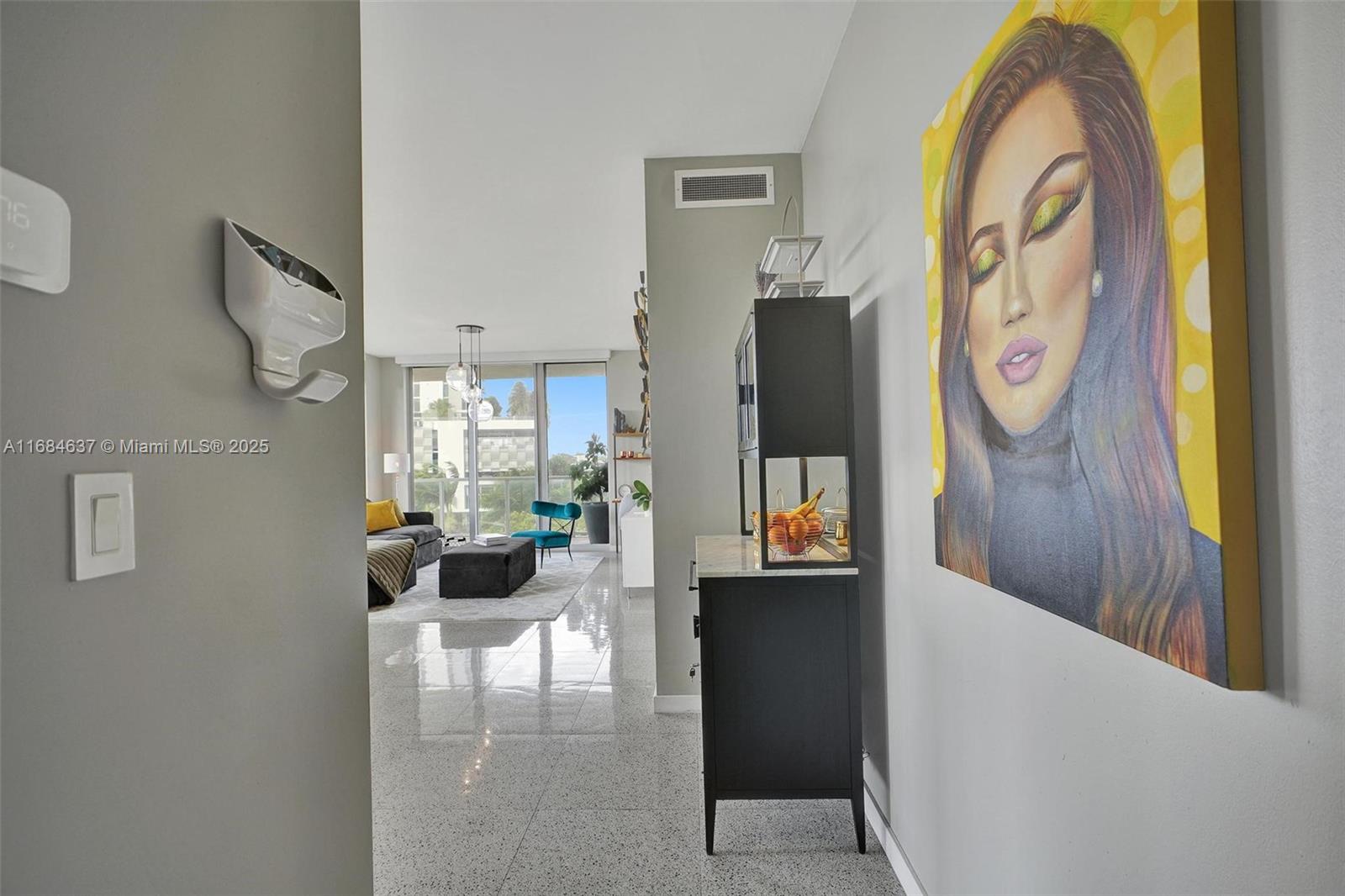 3451 NE 1st Ave M0402