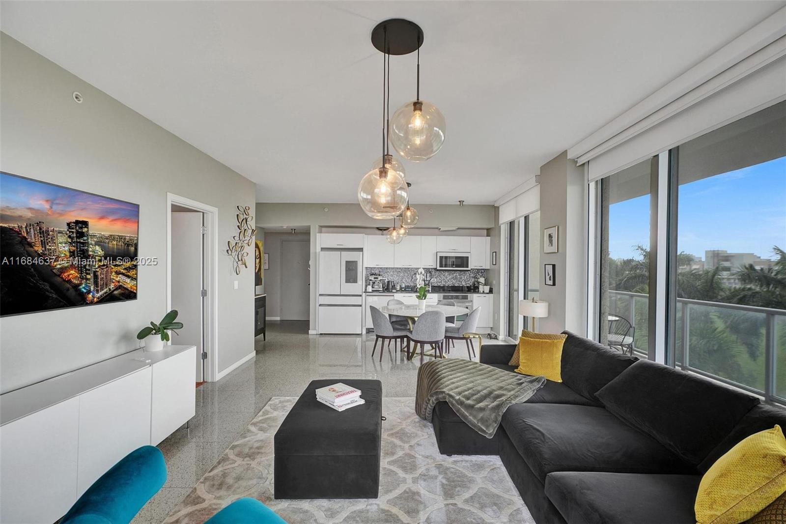 3451 NE 1st Ave M0402