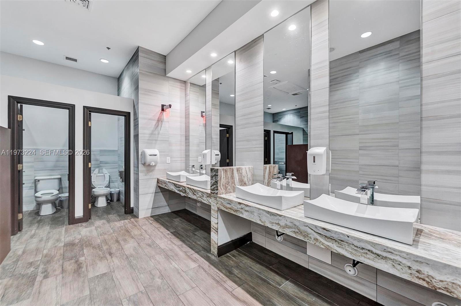 CUTLER CAY - Residential