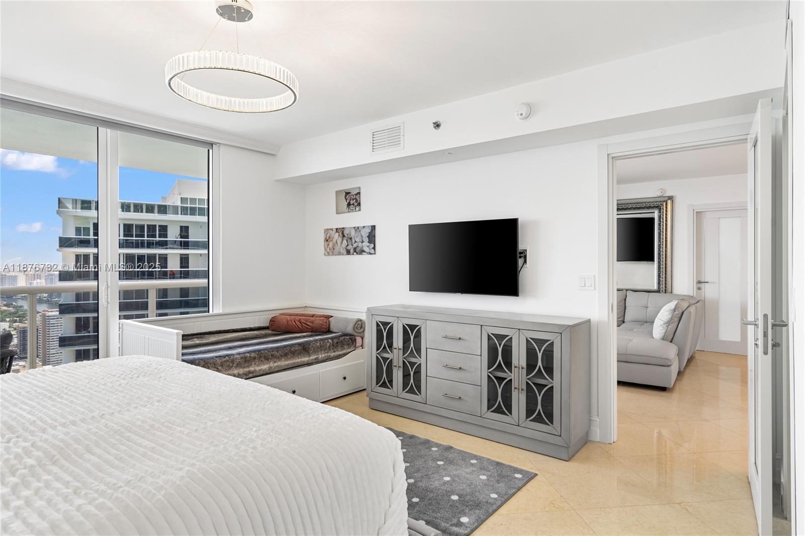 BEACH CLUB TWO CONDO - Residential Lease