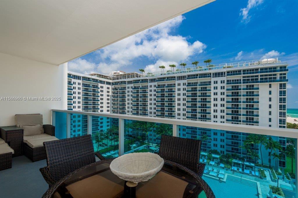 RONEY PALACE CONDO - Residential Lease