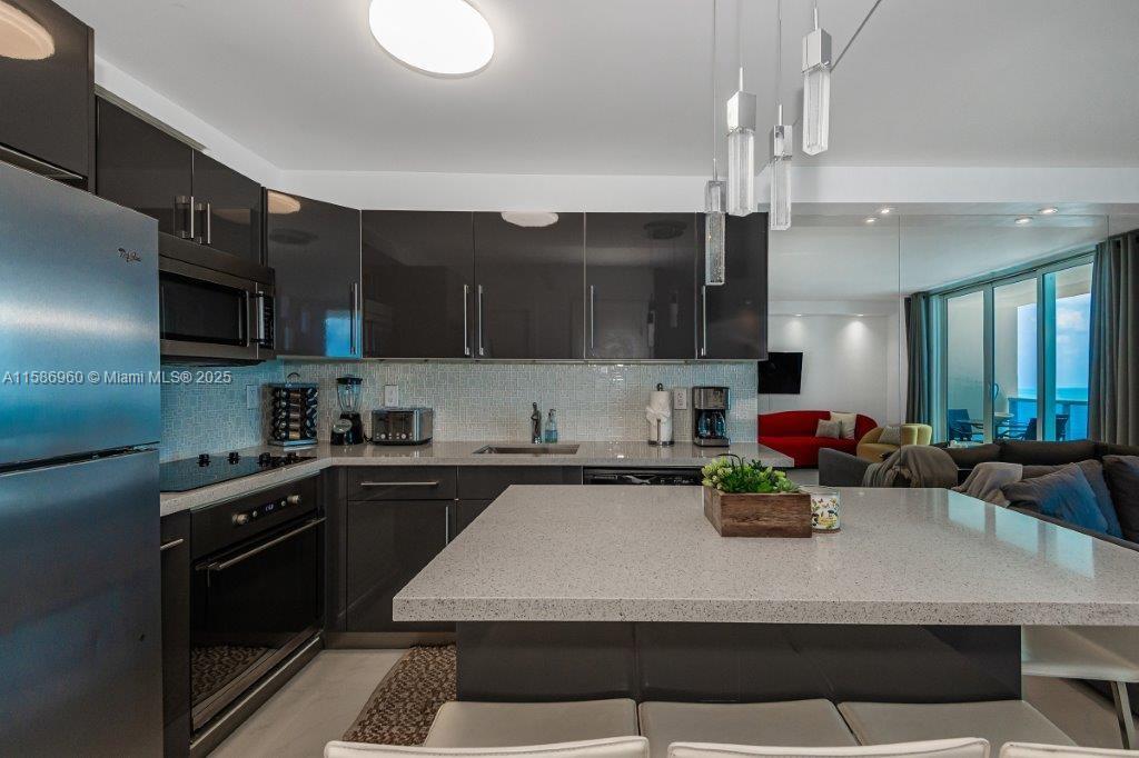 RONEY PALACE CONDO - Residential Lease