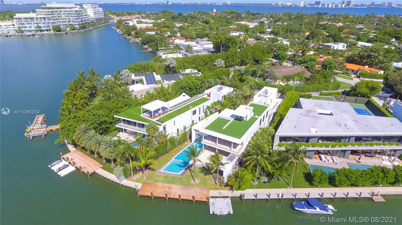 SURPRISE POINT - Residential