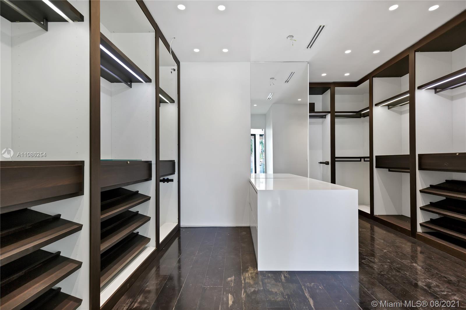 SURPRISE POINT - Residential