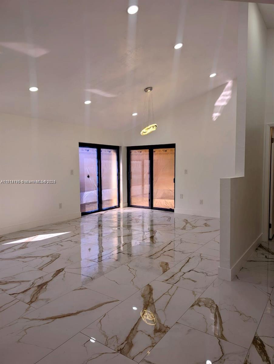 PEMBROKE LAKES SOUTH - Residential Lease