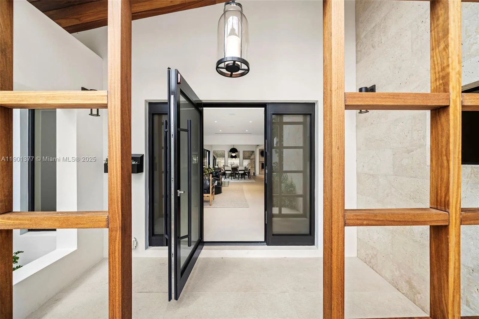 Miami, Florida 33133, United States, 4 Bedrooms Bedrooms, ,4 BathroomsBathrooms,Residential,Active,233653