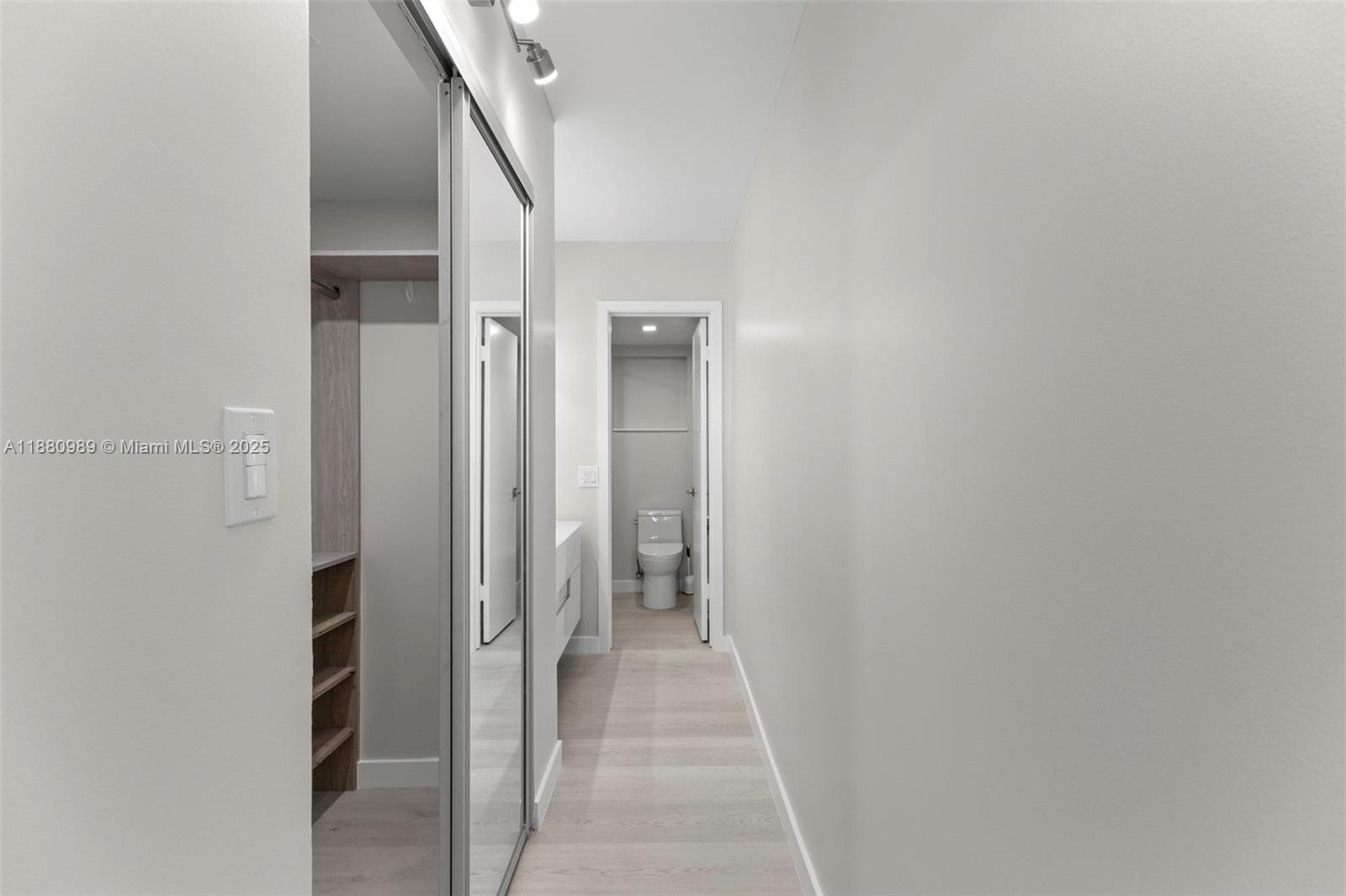 EDGEWATER BEACH TOWERS CO - Residential