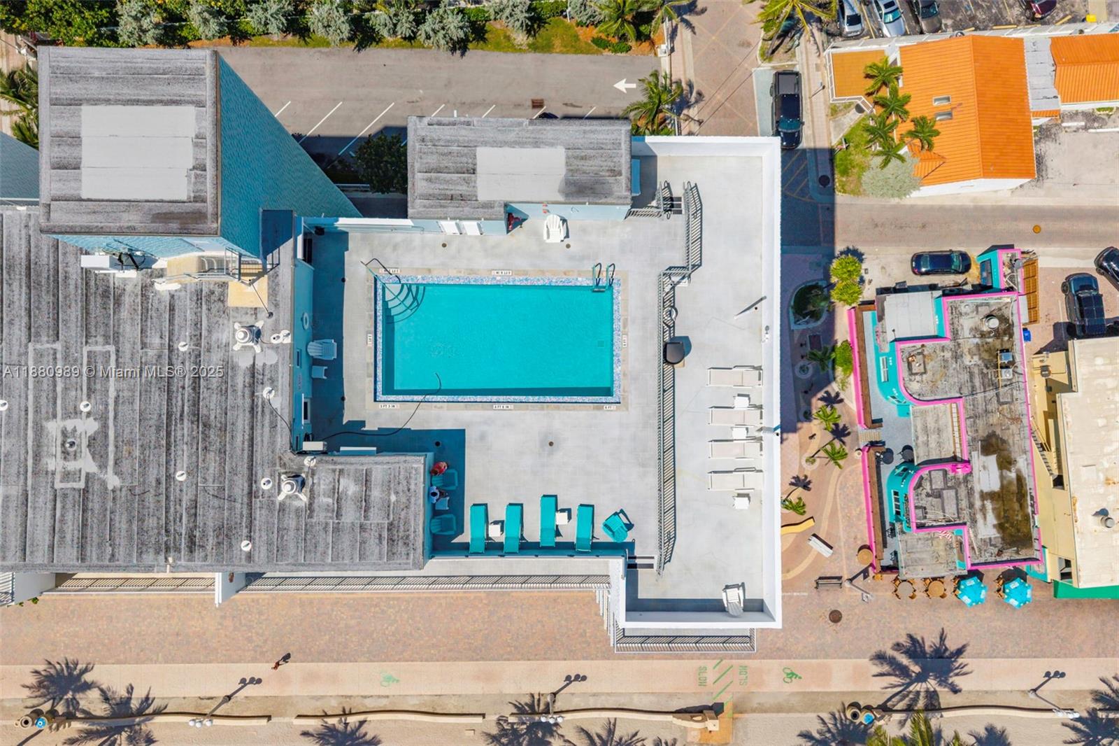 EDGEWATER BEACH TOWERS CO - Residential