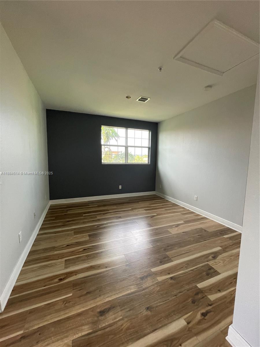 COBBLESTONE II - Residential Lease